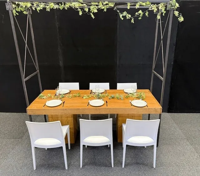 Tafel industrieel groot